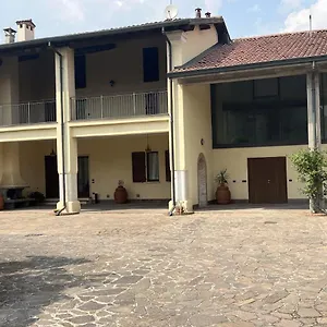 Foresteria La Corte , Castrezatto Italia