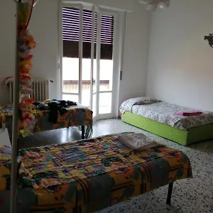  Guest house The -