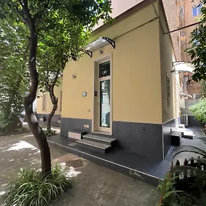 Wanda 2*, Napoli Italia